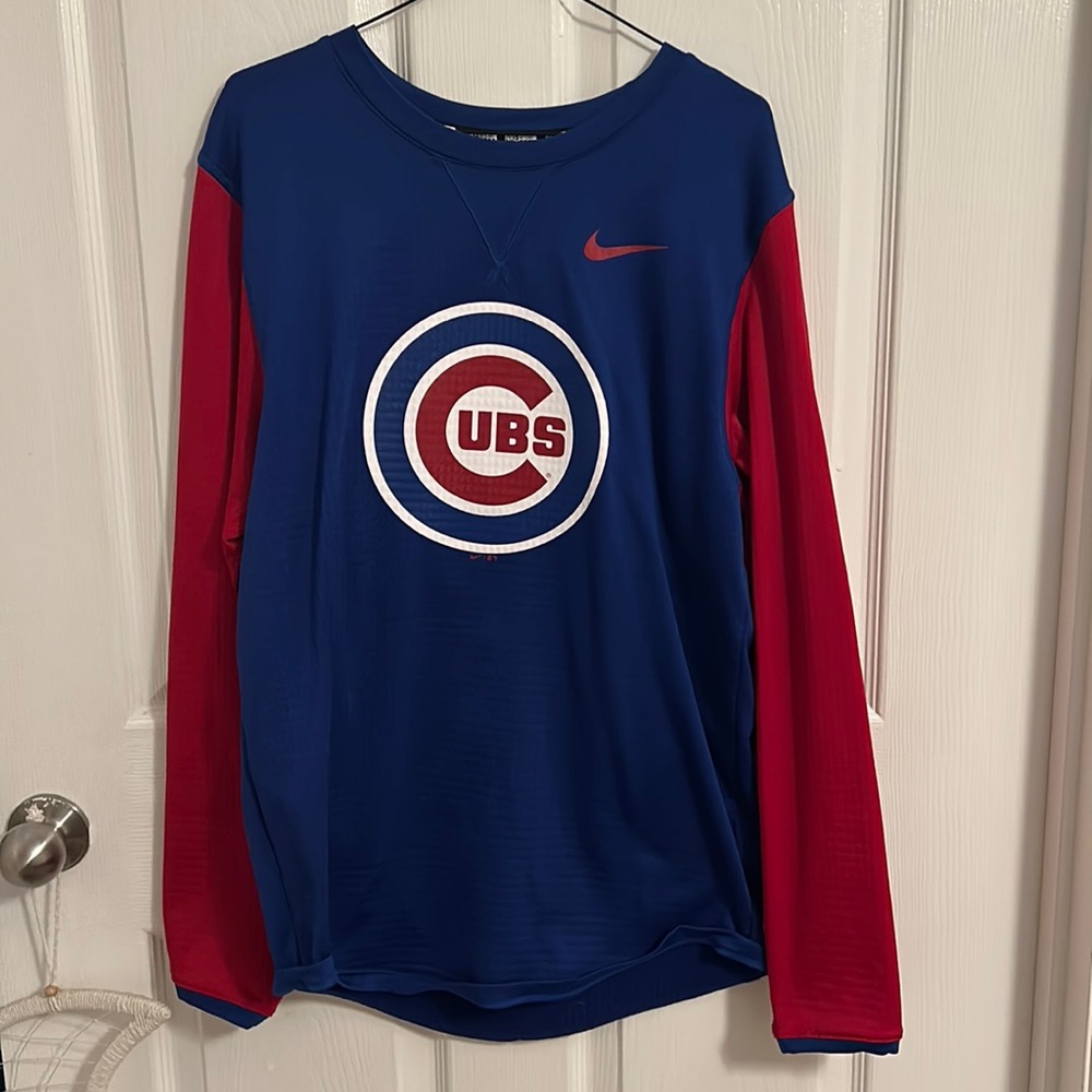 PERFECT CONDITION Nike baseball Cubs sweater!!